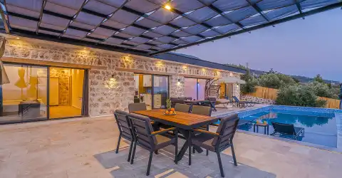 Villa Karatas-2