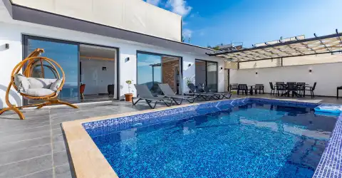 Villa On